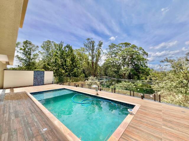 #3 - Casa para Venda em Santana de Parnaíba - SP - 2