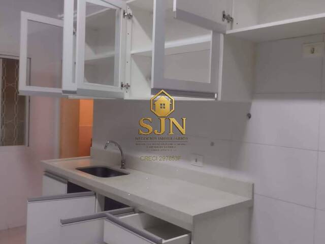 Apartamento para Venda em Santana de Parnaíba - 4