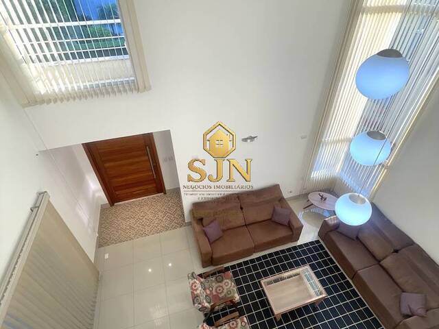 Casa para Venda em Santana de Parnaíba - 5
