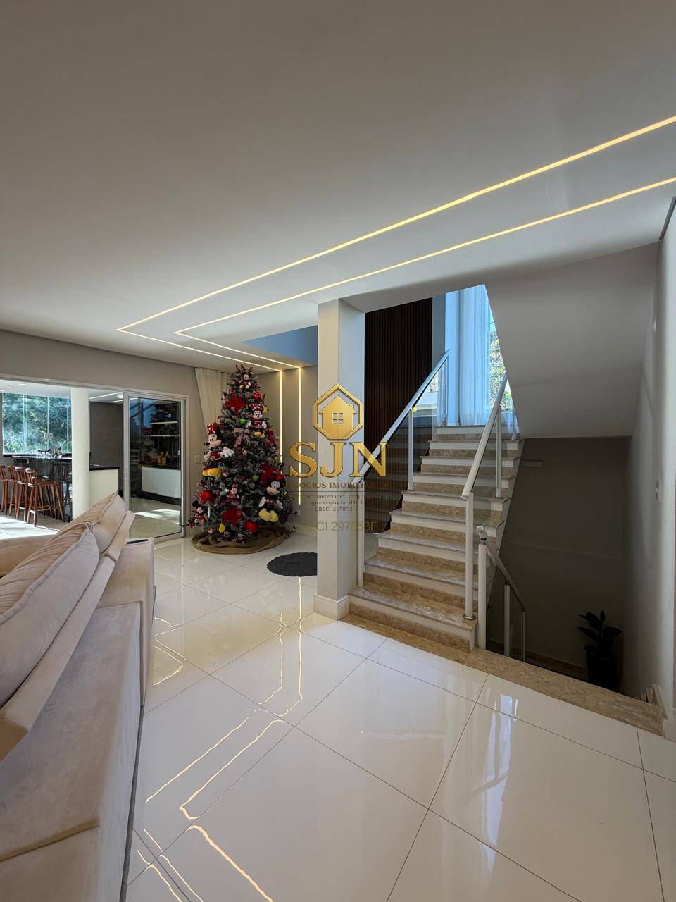 Casa, 3 quartos, 417 m² - Foto 1